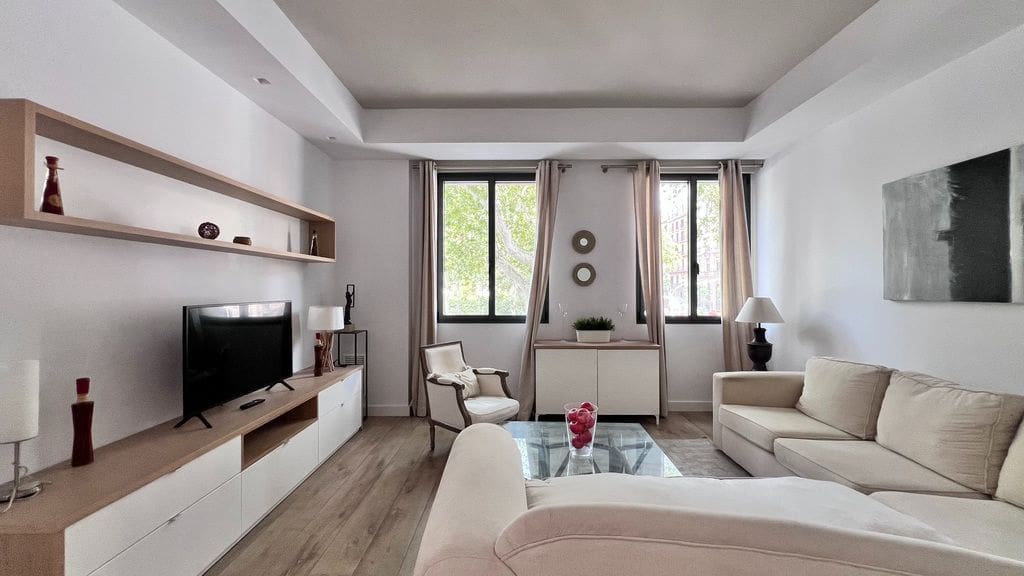 3 sypialnia Mieszkanie do wynajęcia w Miasto Barcelona z basenem - 2 600 € (Ref: 9219691)