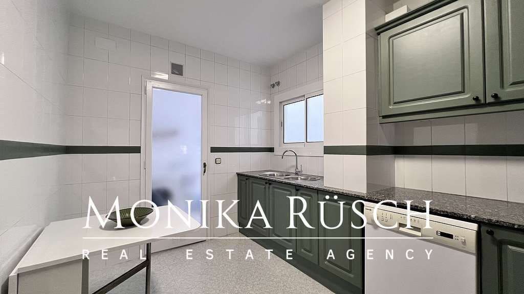 4 bedroom Flat for rent in Barcelona city with garage - € 2,305 (Ref: 9269153)