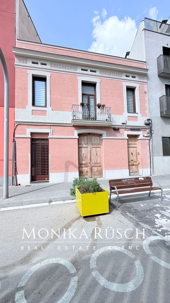 Kommersiell til leie i Barcelona by - € 2 500 (Ref: 9280885)