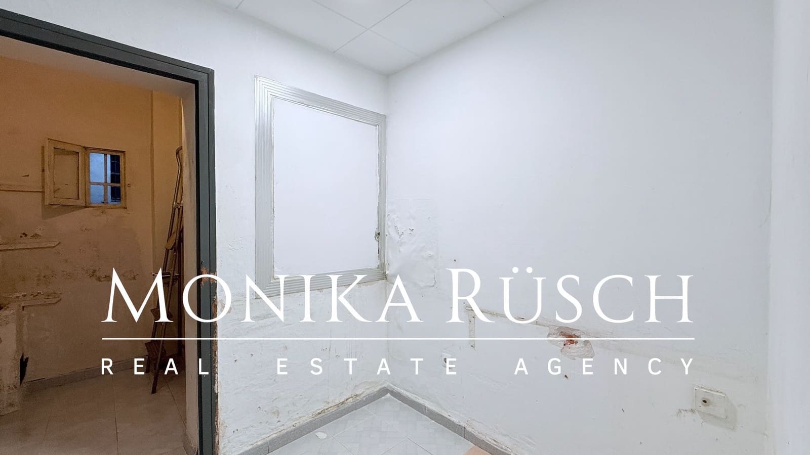 Kommersiell til leie i Barcelona by - € 2 500 (Ref: 9280885)