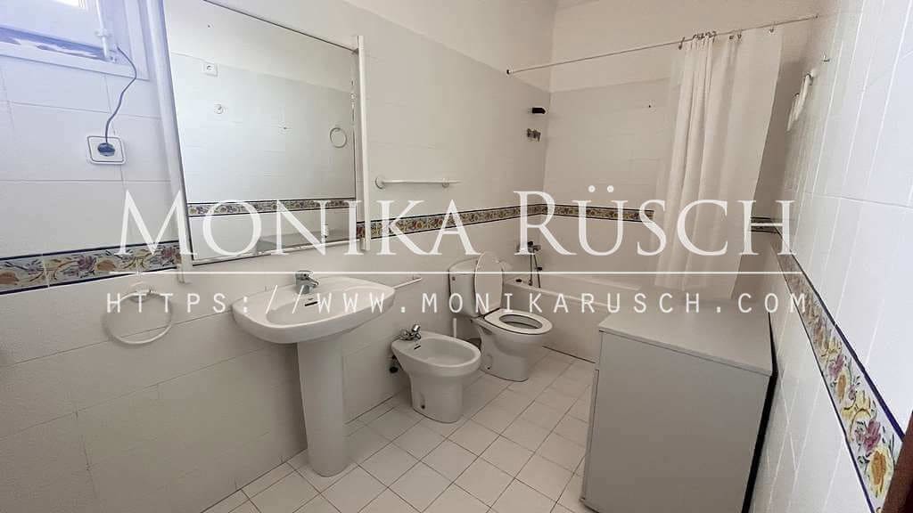 4 makuuhuone Paritalo vuokrattavana paikassa El Prat de Llobregat mukana 
autotalli - 2 554 € (Ref: 9300485)