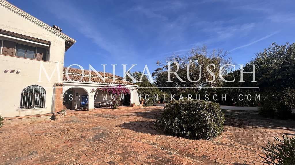 4 makuuhuone Paritalo vuokrattavana paikassa El Prat de Llobregat mukana 
autotalli - 2 554 € (Ref: 9300485)