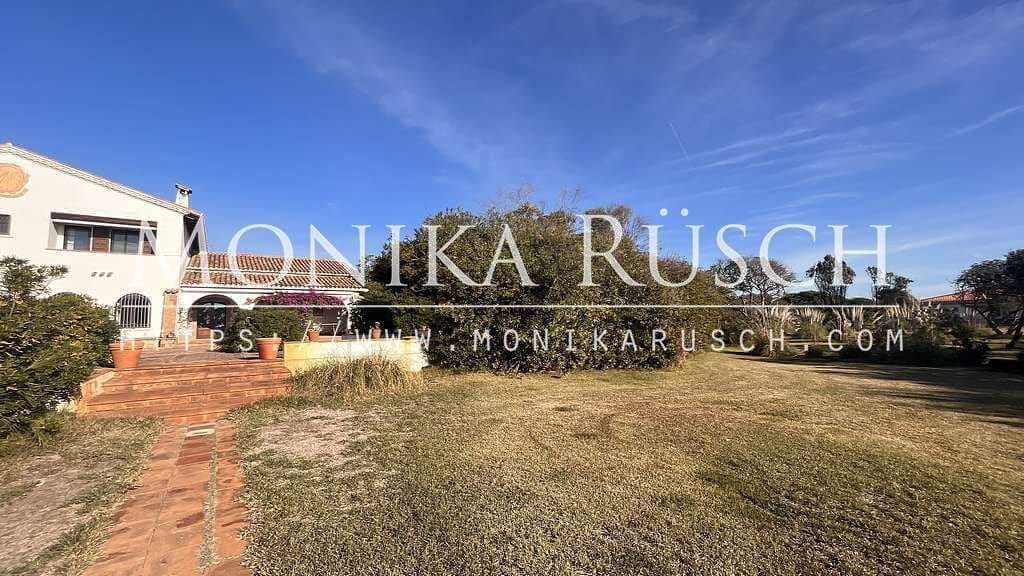 4 makuuhuone Paritalo vuokrattavana paikassa El Prat de Llobregat mukana 
autotalli - 2 554 € (Ref: 9300485)