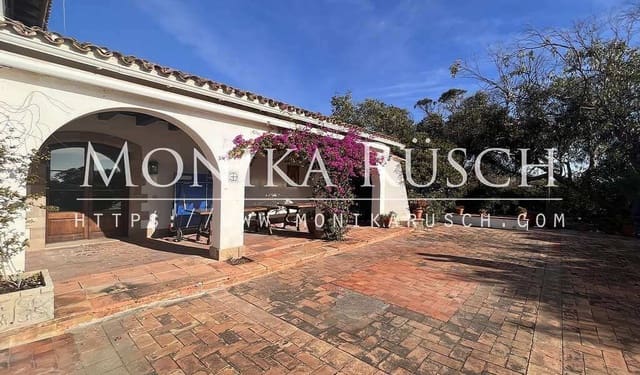 4 bedroom Semi-detached Villa for rent in El Prat de Llobregat with garage - € 2,554 (Ref: 9300485)