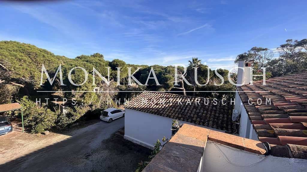 4 makuuhuone Paritalo vuokrattavana paikassa El Prat de Llobregat mukana 
autotalli - 2 554 € (Ref: 9300485)