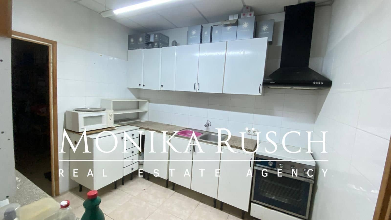 Commercieel te koop in Viladecans - € 460.000 (Ref: 9321463)