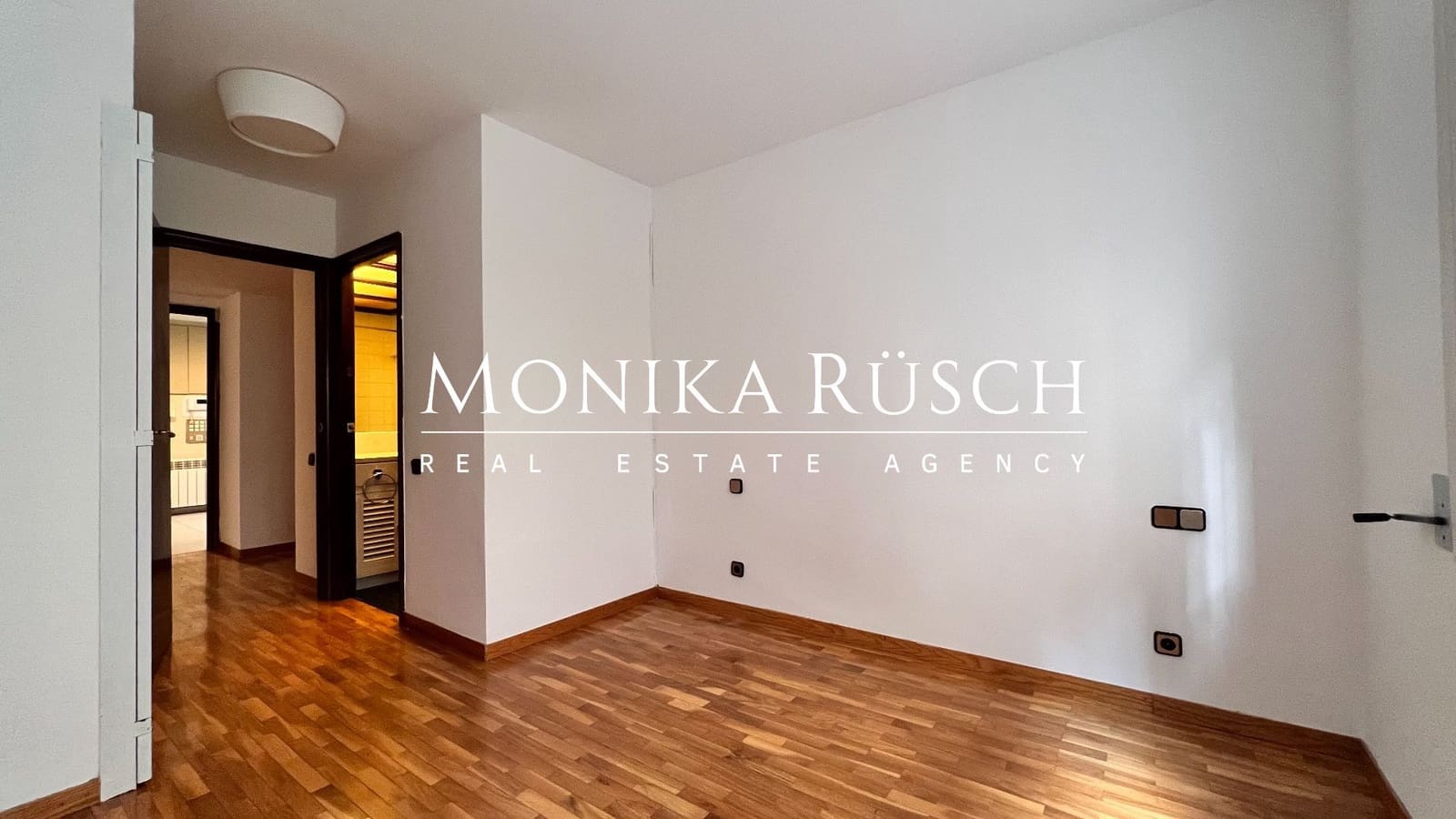 4 bedroom Flat for sale in Barcelona city with garage - € 1,599,000 (Ref: 9355489)