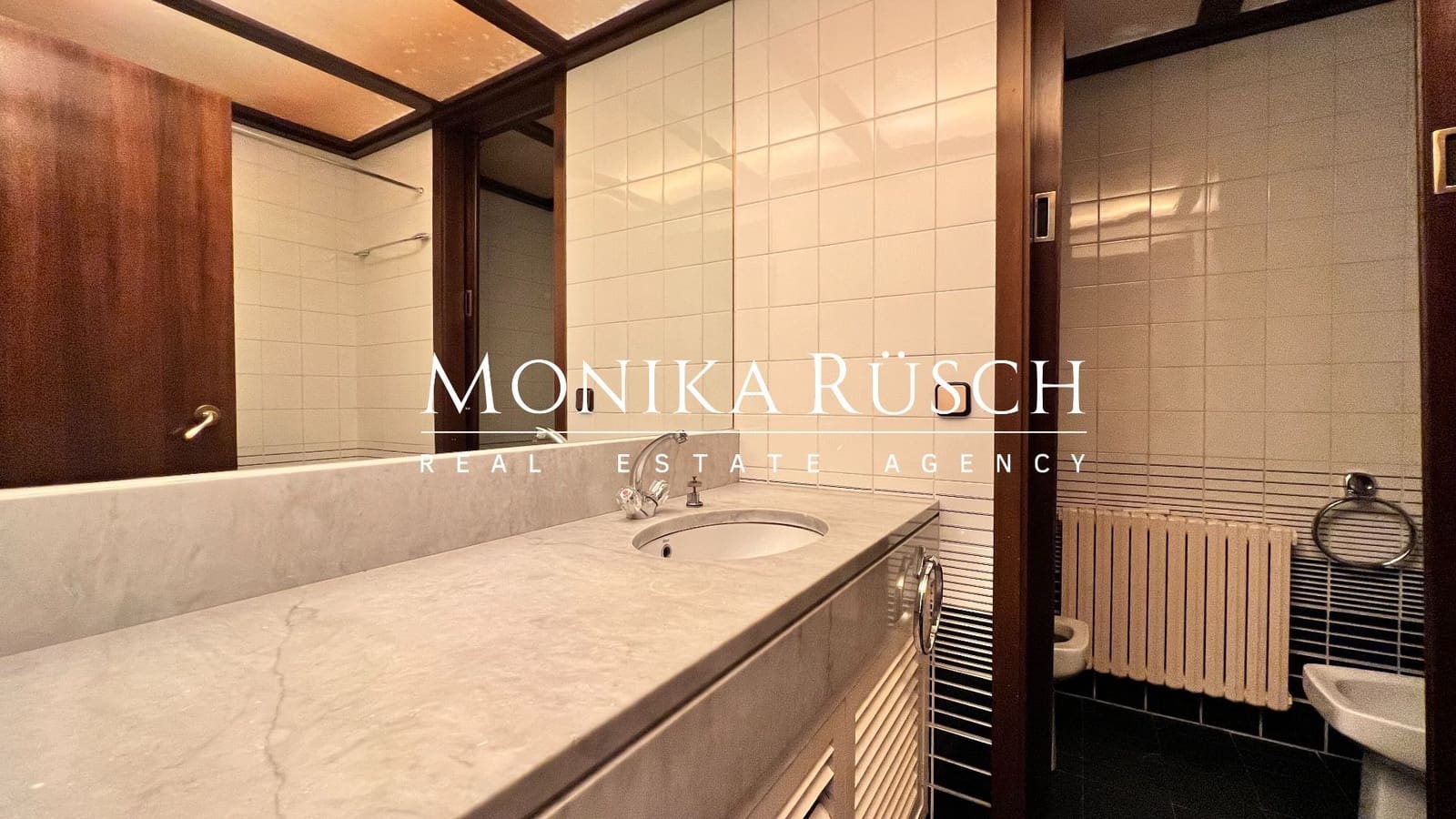 4 bedroom Flat for sale in Barcelona city with garage - € 1,599,000 (Ref: 9355489)