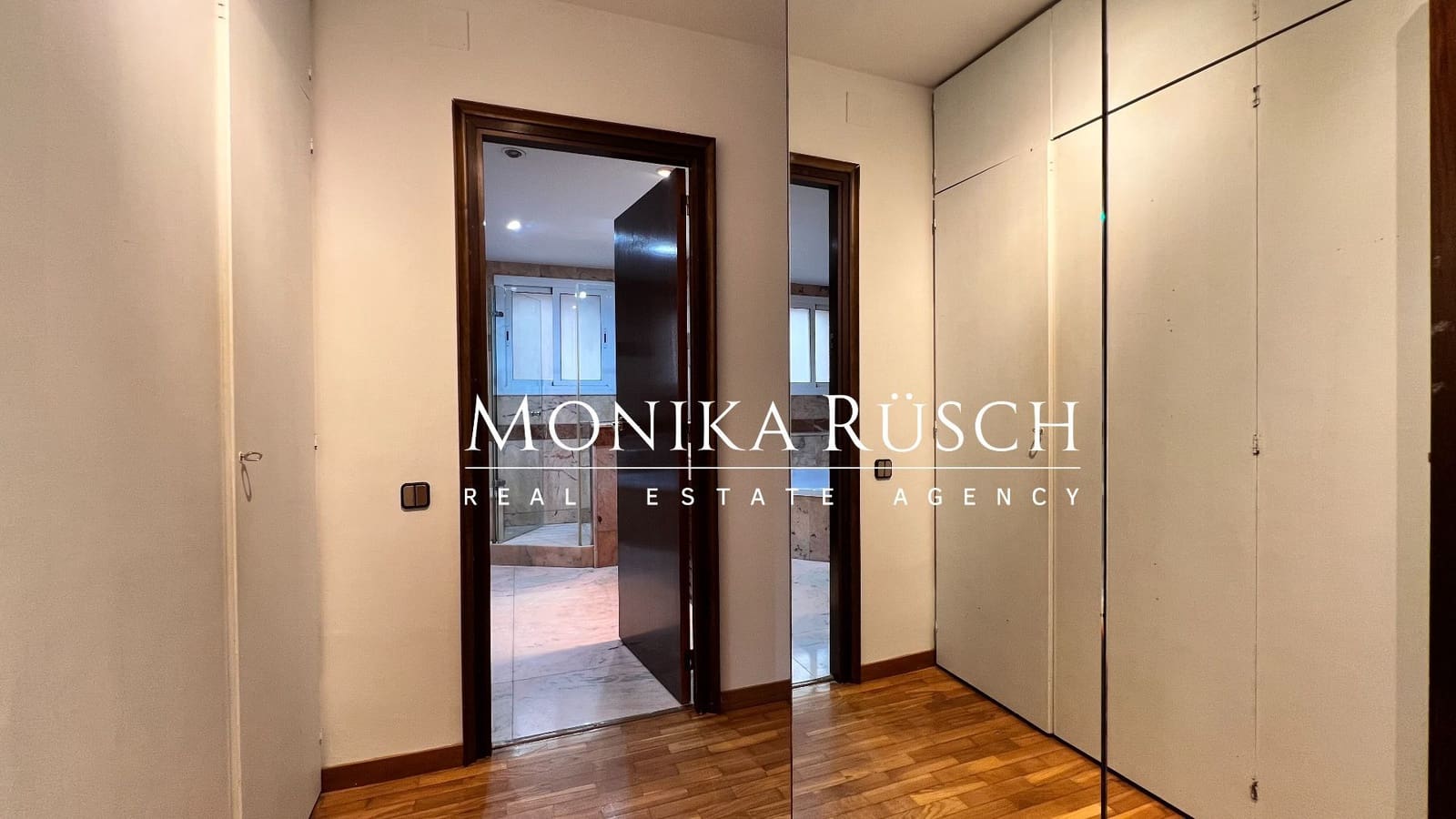 4 bedroom Flat for sale in Barcelona city with garage - € 1,599,000 (Ref: 9355489)