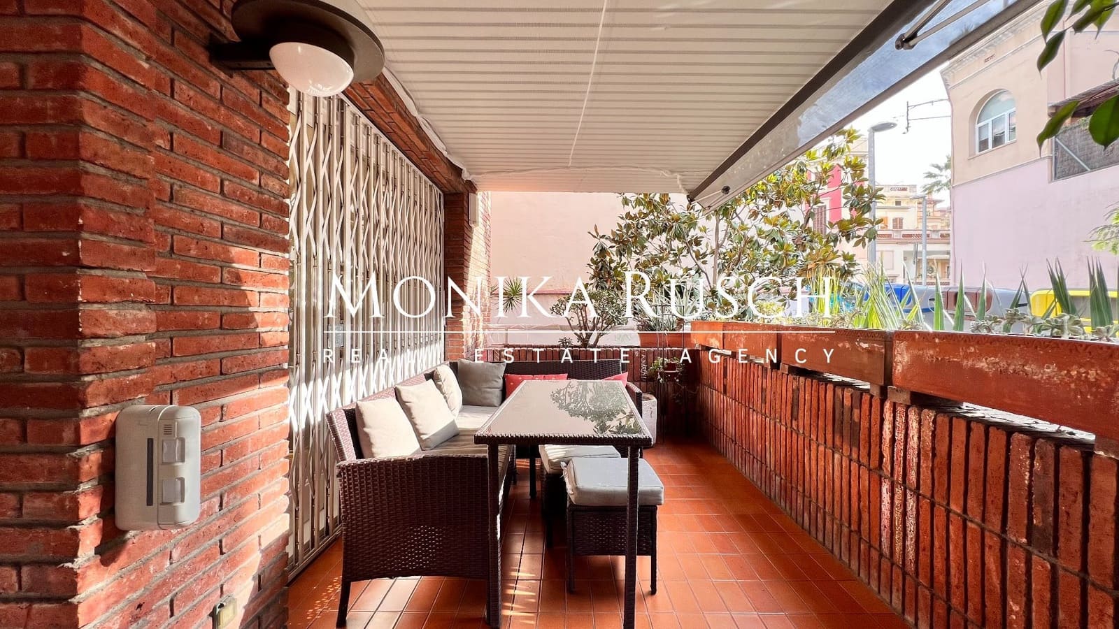 4 bedroom Flat for sale in Barcelona city with garage - € 1,599,000 (Ref: 9355489)