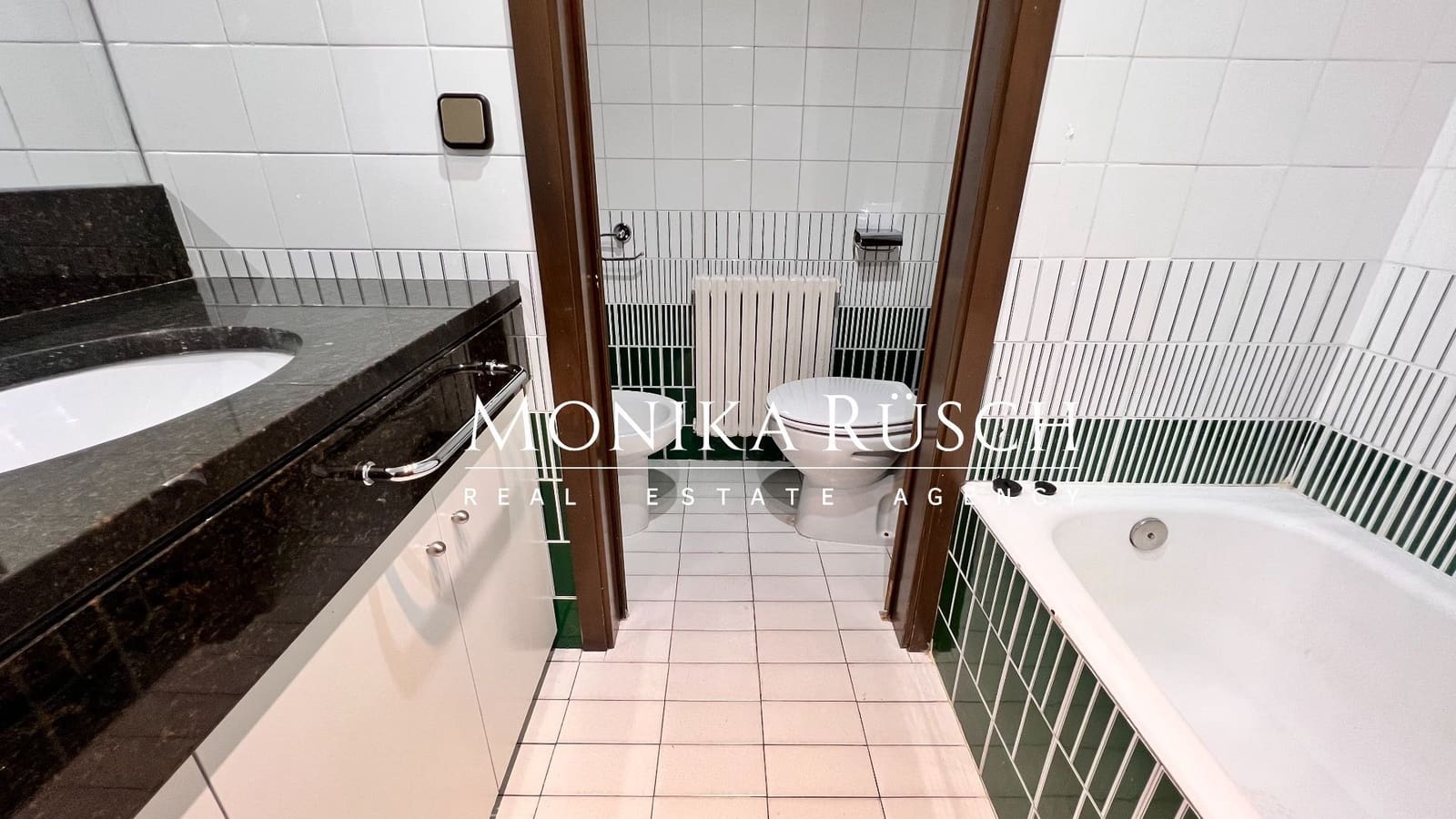 4 bedroom Flat for sale in Barcelona city with garage - € 1,599,000 (Ref: 9355489)