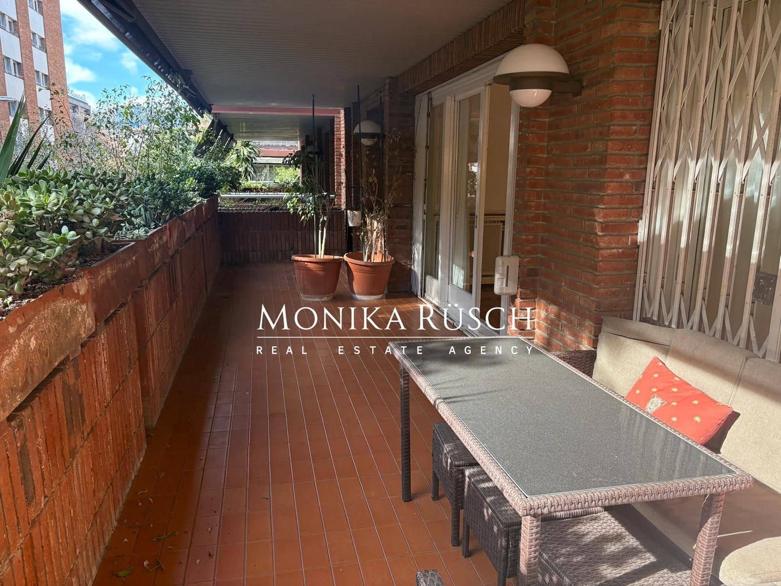 4 soverom Leilighet til salgs i Barcelona by med garasje - € 1 599 000 (Ref: 9355489)