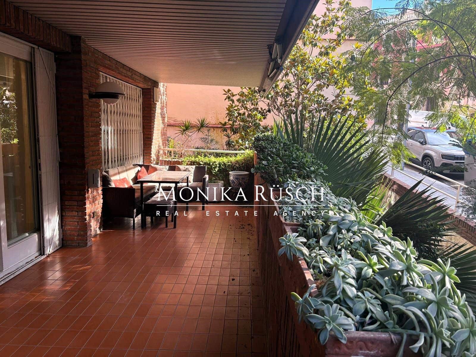 4 soverom Leilighet til salgs i Barcelona by med garasje - € 1 599 000 (Ref: 9355489)