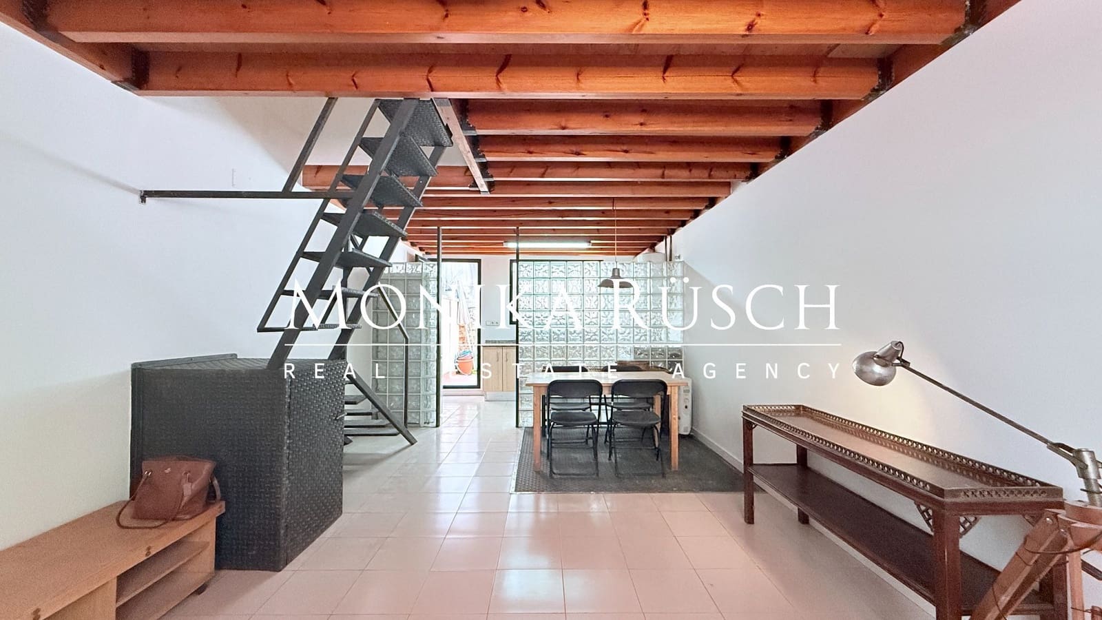 2 Zimmer Wohnung zu verkaufen in Barcelona Stadt mit Garage - 210.000 € (Ref: 9355490)