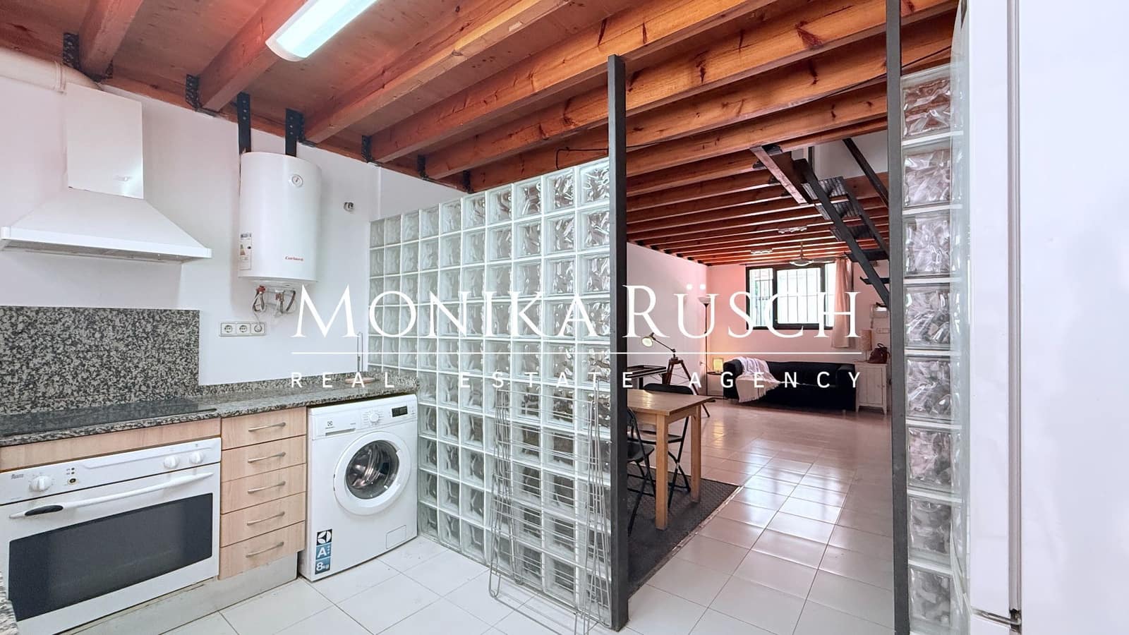 2 Zimmer Wohnung zu verkaufen in Barcelona Stadt mit Garage - 210.000 € (Ref: 9355490)