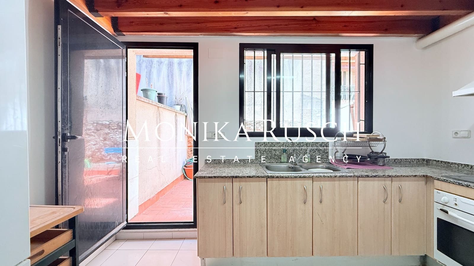 2 Zimmer Wohnung zu verkaufen in Barcelona Stadt mit Garage - 210.000 € (Ref: 9355490)