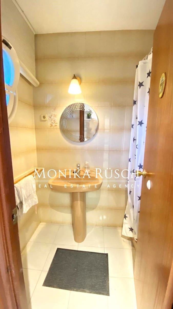 5 slaapkamer Halfvrijstaande villa te koop in Castelldefels met zwembad garage - € 980.000 (Ref: 9358856)