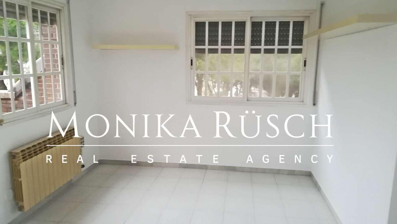 5 slaapkamer Halfvrijstaande villa te koop in Castelldefels met zwembad garage - € 980.000 (Ref: 9358856)