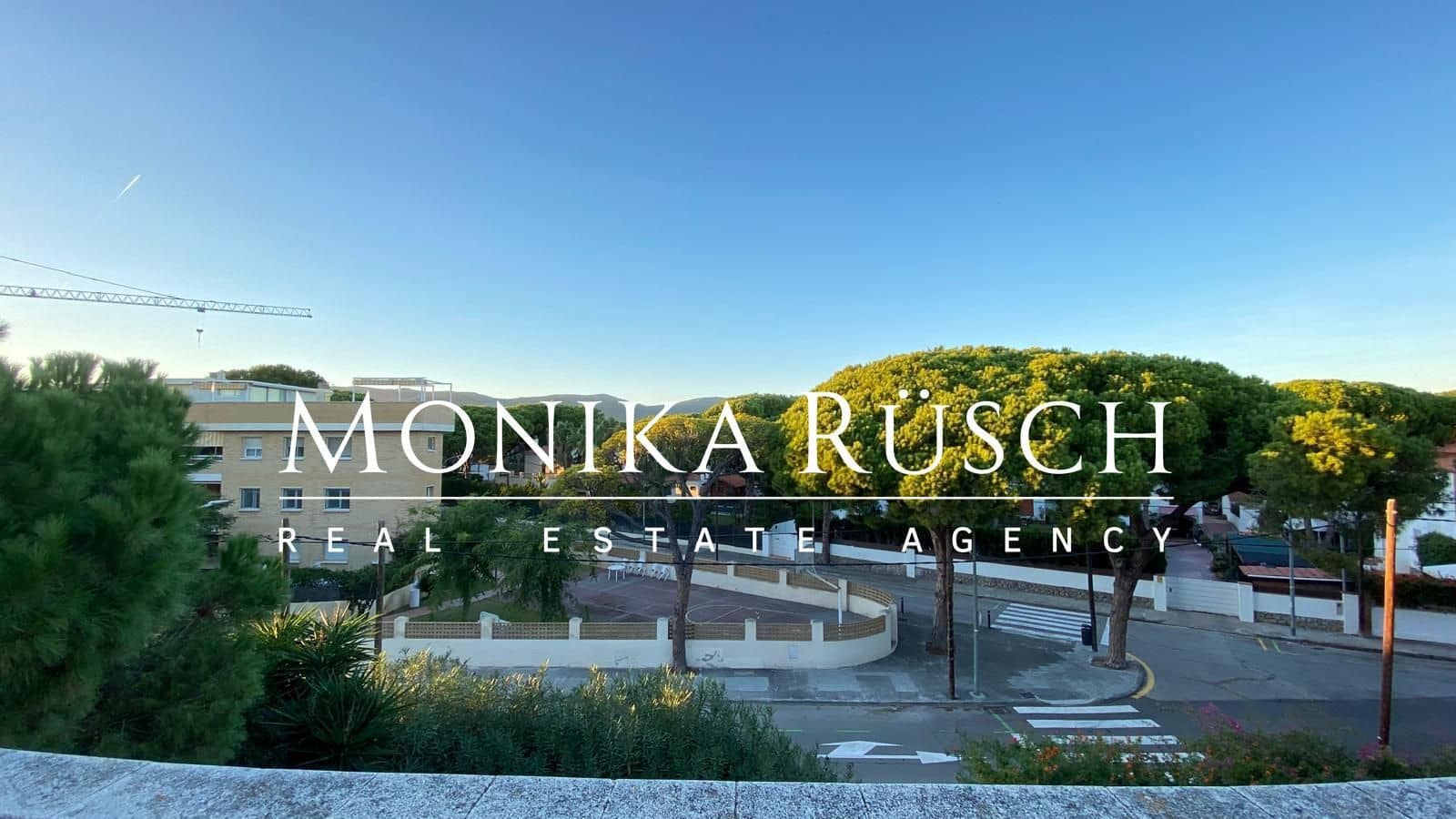 5 slaapkamer Halfvrijstaande villa te koop in Castelldefels met zwembad garage - € 980.000 (Ref: 9358856)