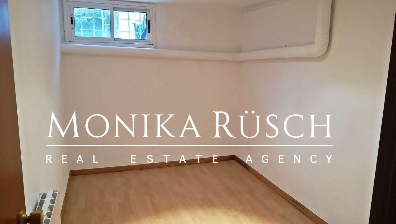 5 slaapkamer Halfvrijstaande villa te koop in Castelldefels met zwembad garage - € 980.000 (Ref: 9358856)