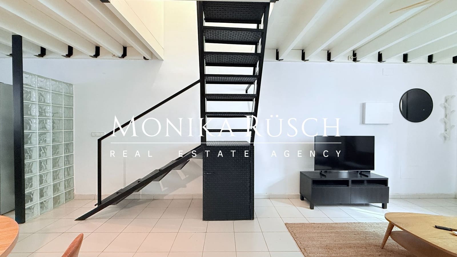 2 Zimmer Wohnung zu verkaufen in Barcelona Stadt mit Garage - 230.000 € (Ref: 9371722)