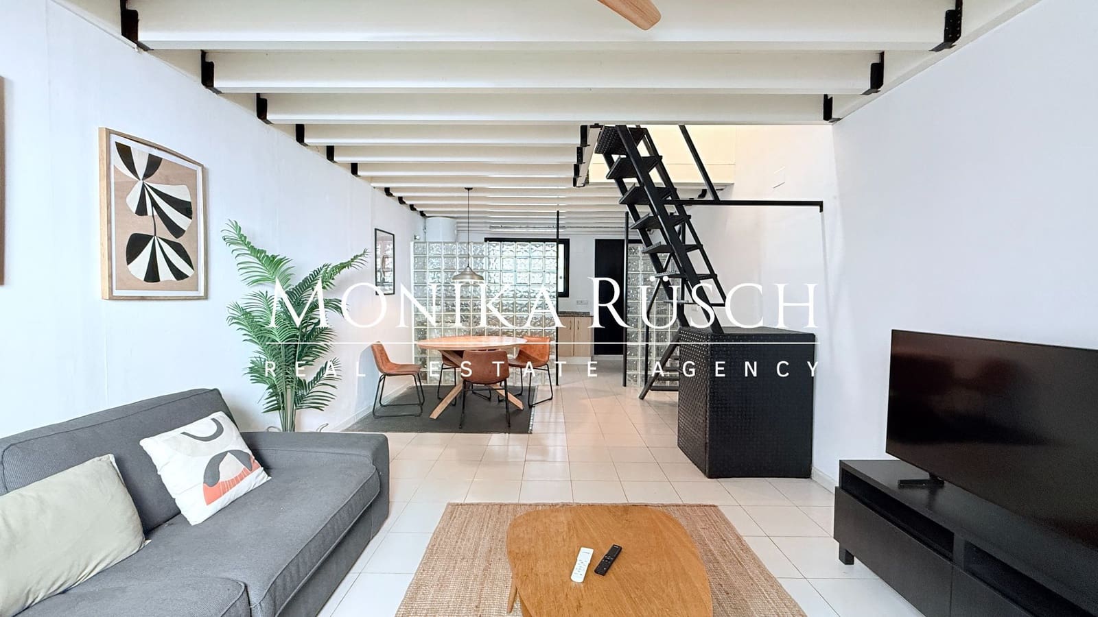 2 Zimmer Wohnung zu verkaufen in Barcelona Stadt mit Garage - 230.000 € (Ref: 9371722)