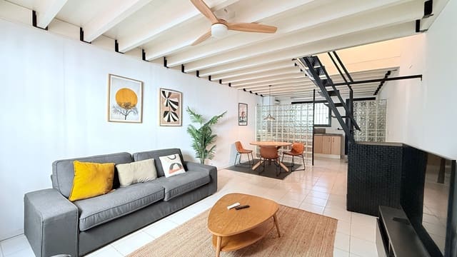 2 bedroom Flat for sale in Barcelona city with garage - € 230,000 (Ref: 9371722)