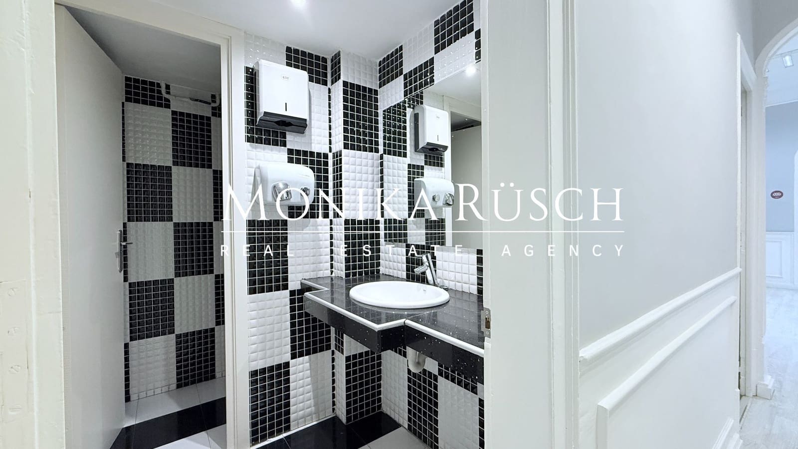 Oficina en Barcelona ciudad en alquiler - 4.900 € (Ref: 9378710)