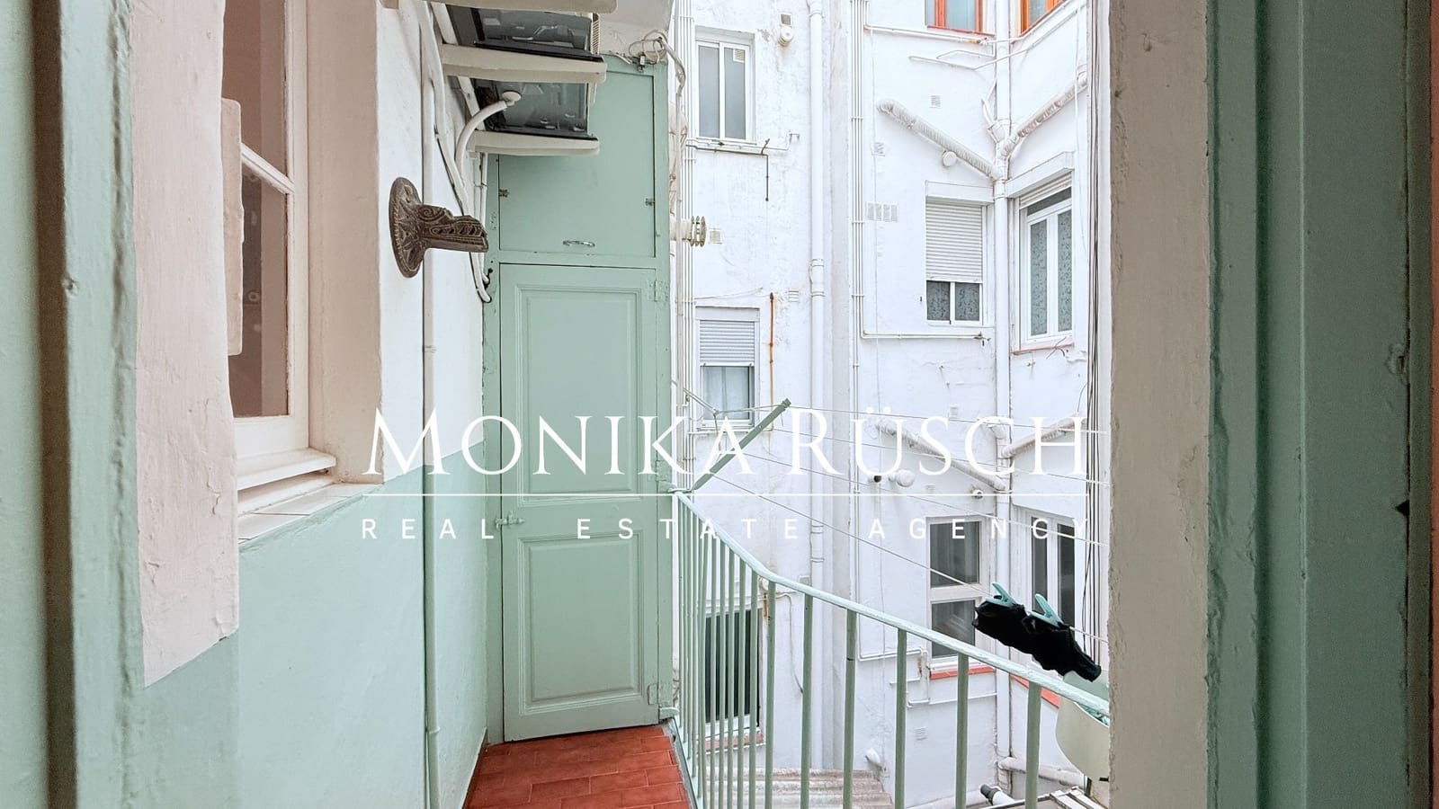 2 bedroom Flat for sale in Barcelona city - € 436,000 (Ref: 9382316)