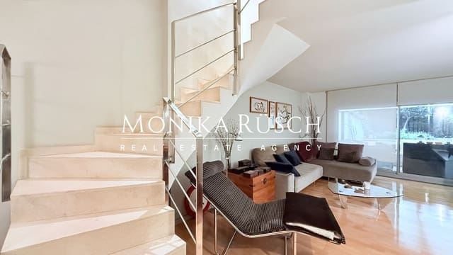 3 bedroom Flat for sale in Barcelona city with garage - € 1,075,000 (Ref: 9410523)