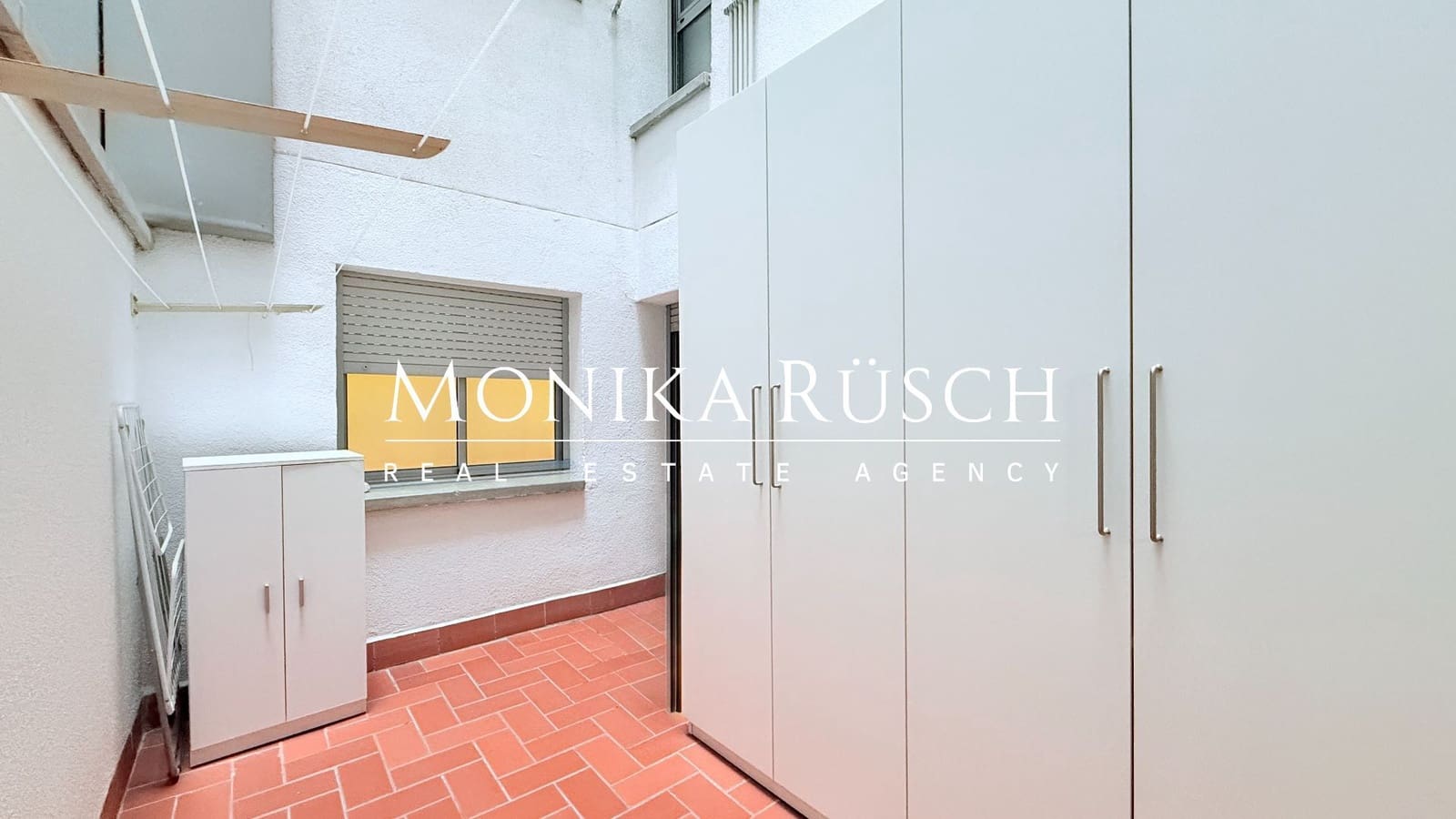 3 bedroom Flat for sale in Barcelona city with garage - € 1,075,000 (Ref: 9410523)