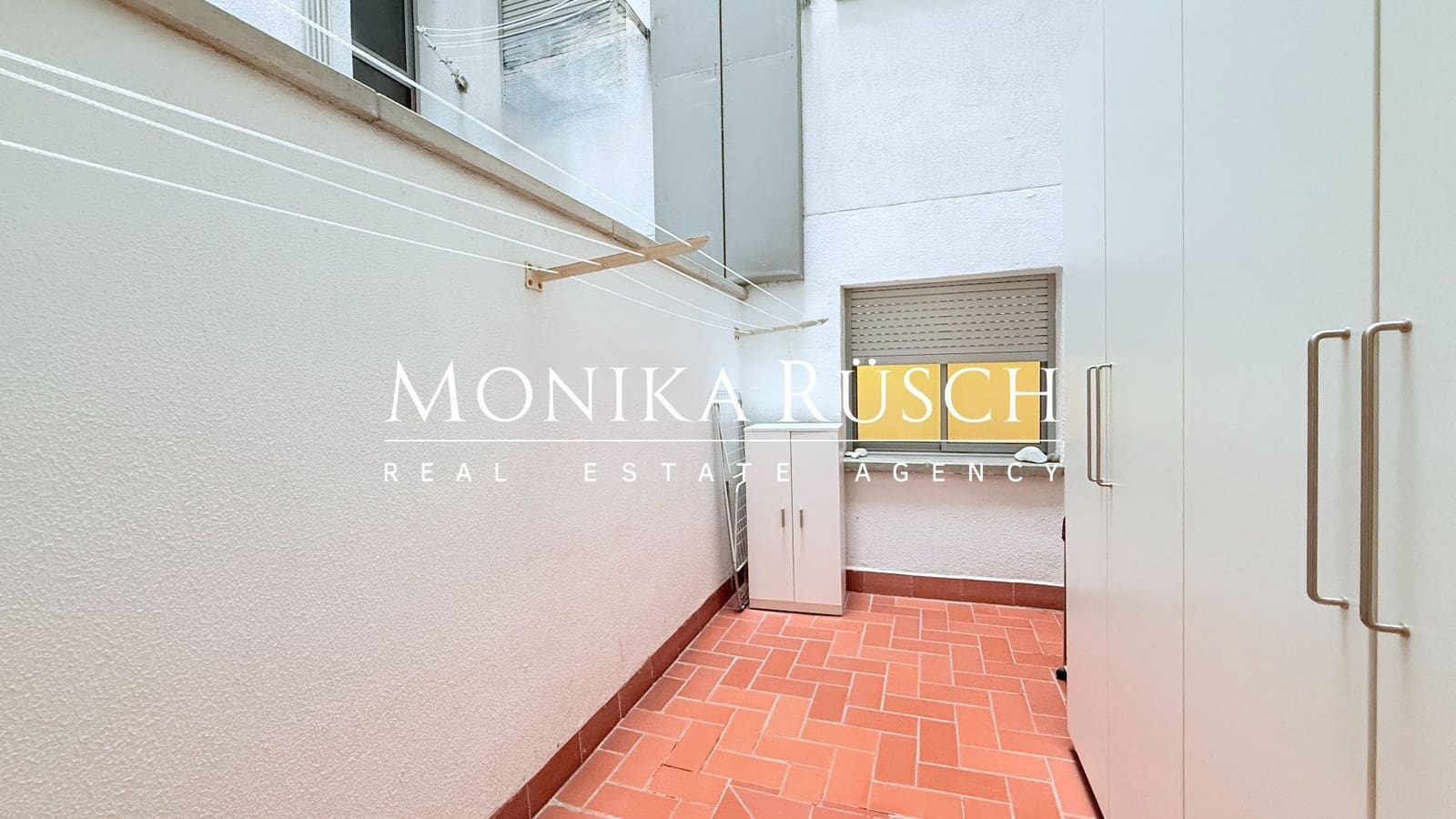 3 bedroom Flat for sale in Barcelona city with garage - € 1,075,000 (Ref: 9410523)