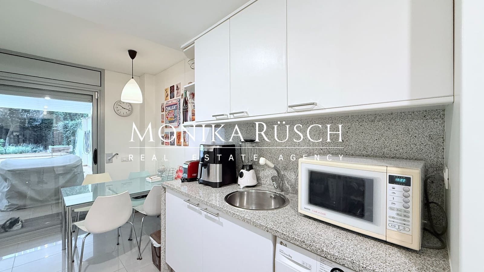 3 bedroom Flat for sale in Barcelona city with garage - € 1,075,000 (Ref: 9410523)