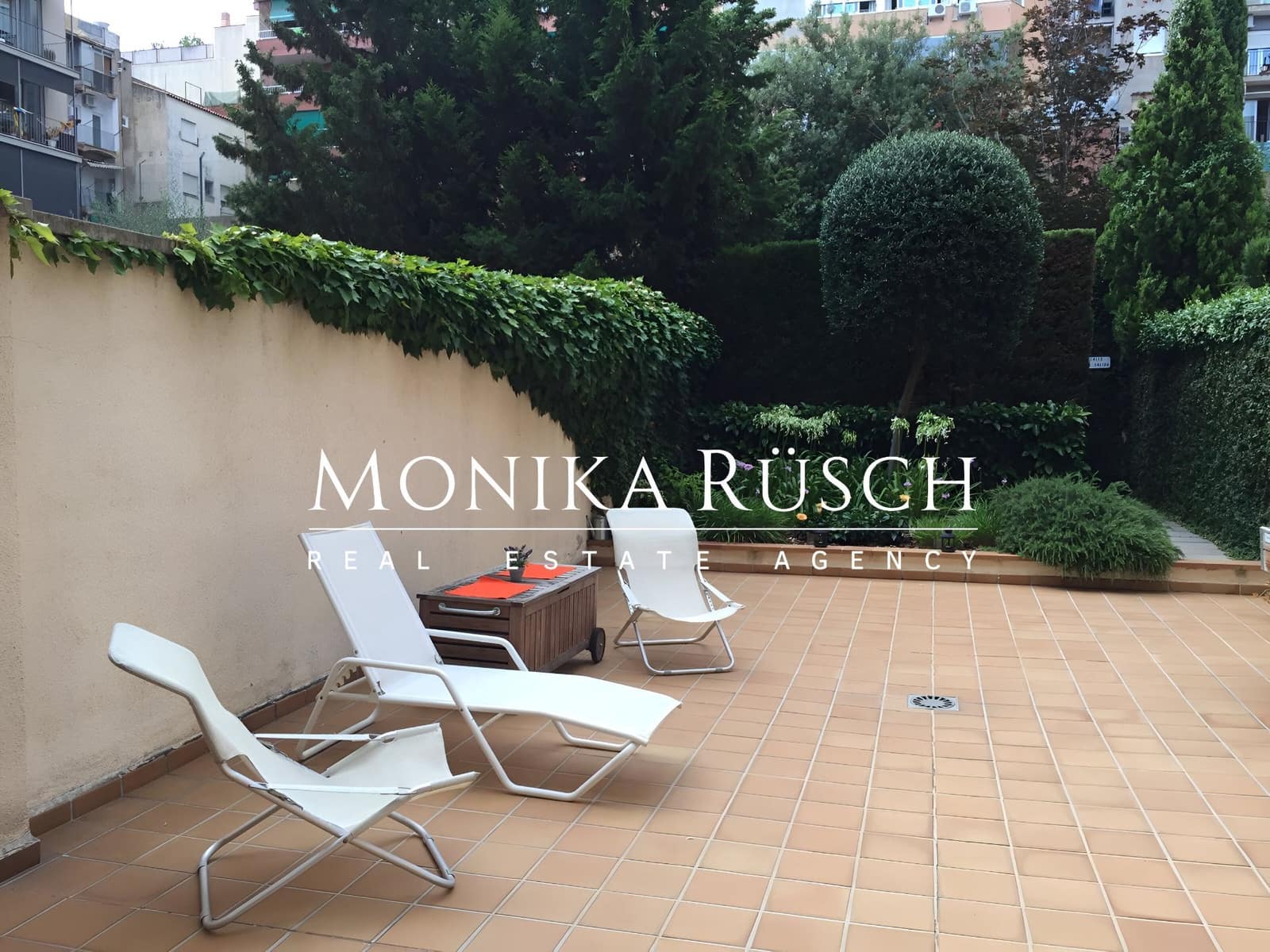 3 bedroom Flat for sale in Barcelona city with garage - € 1,075,000 (Ref: 9410523)