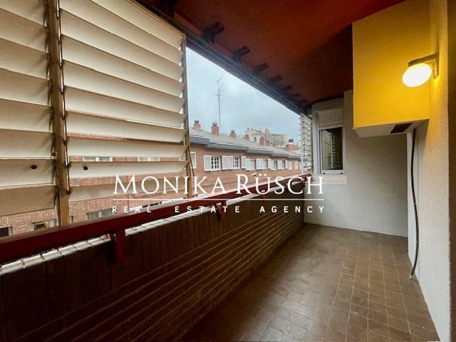 4 sypialnia Mieszkanie na sprzedaż w Miasto Barcelona z garażem - 895 000 € (Ref: 9433031)