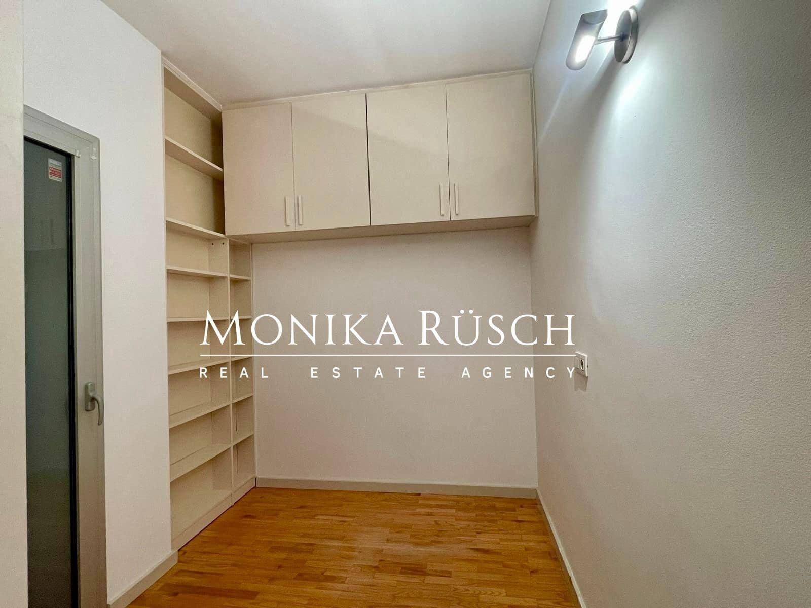 4 sypialnia Mieszkanie na sprzedaż w Miasto Barcelona z garażem - 895 000 € (Ref: 9433031)