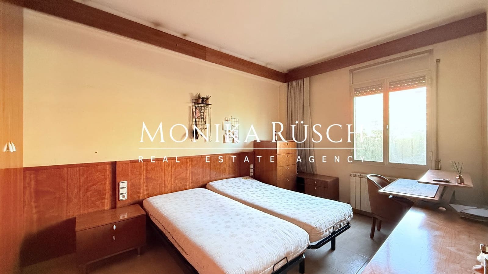 4 Zimmer Wohnung zu verkaufen in Barcelona Stadt - 370.000 € (Ref: 9439447)