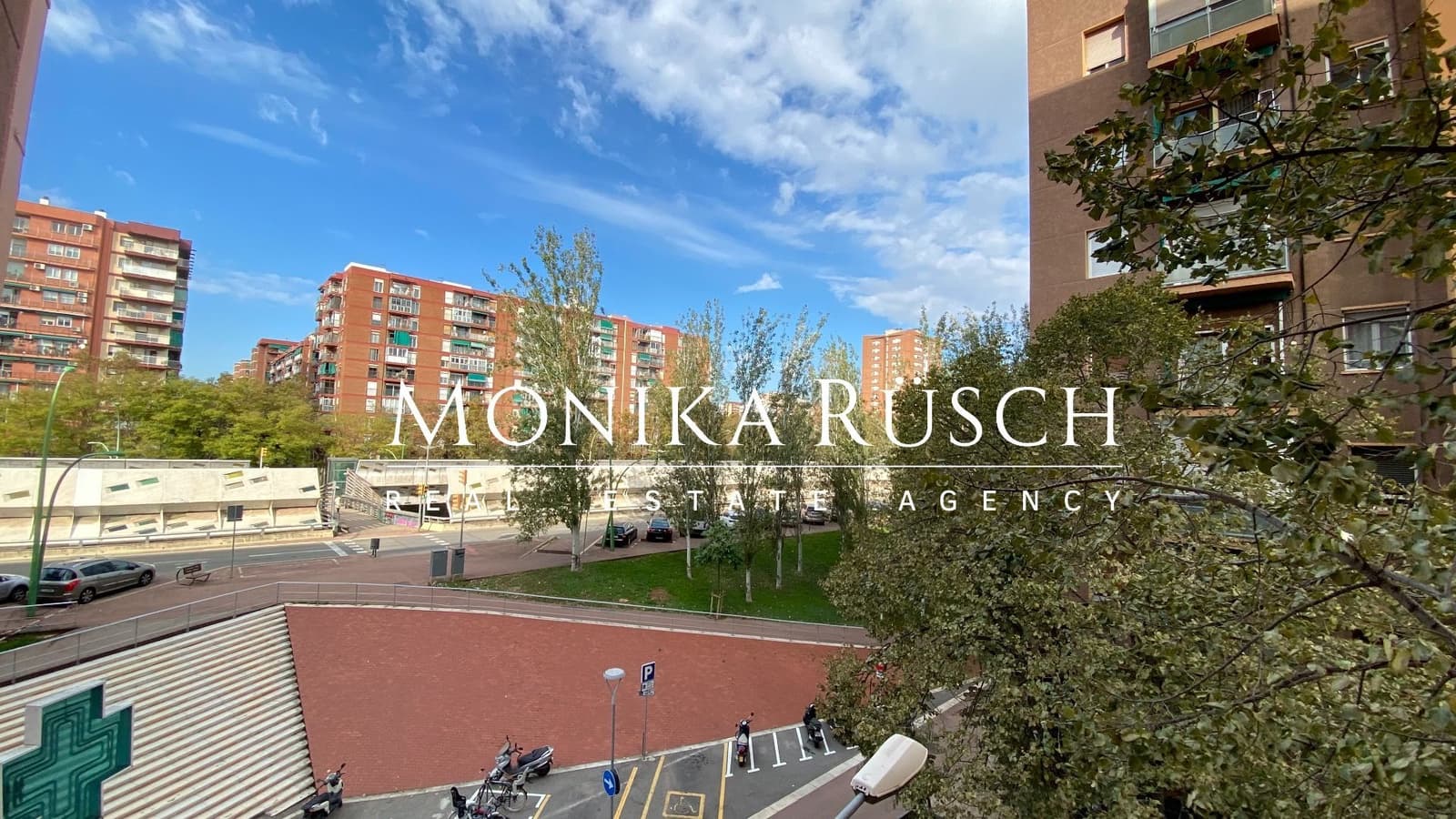 4 Zimmer Wohnung zu verkaufen in Barcelona Stadt - 370.000 € (Ref: 9439447)