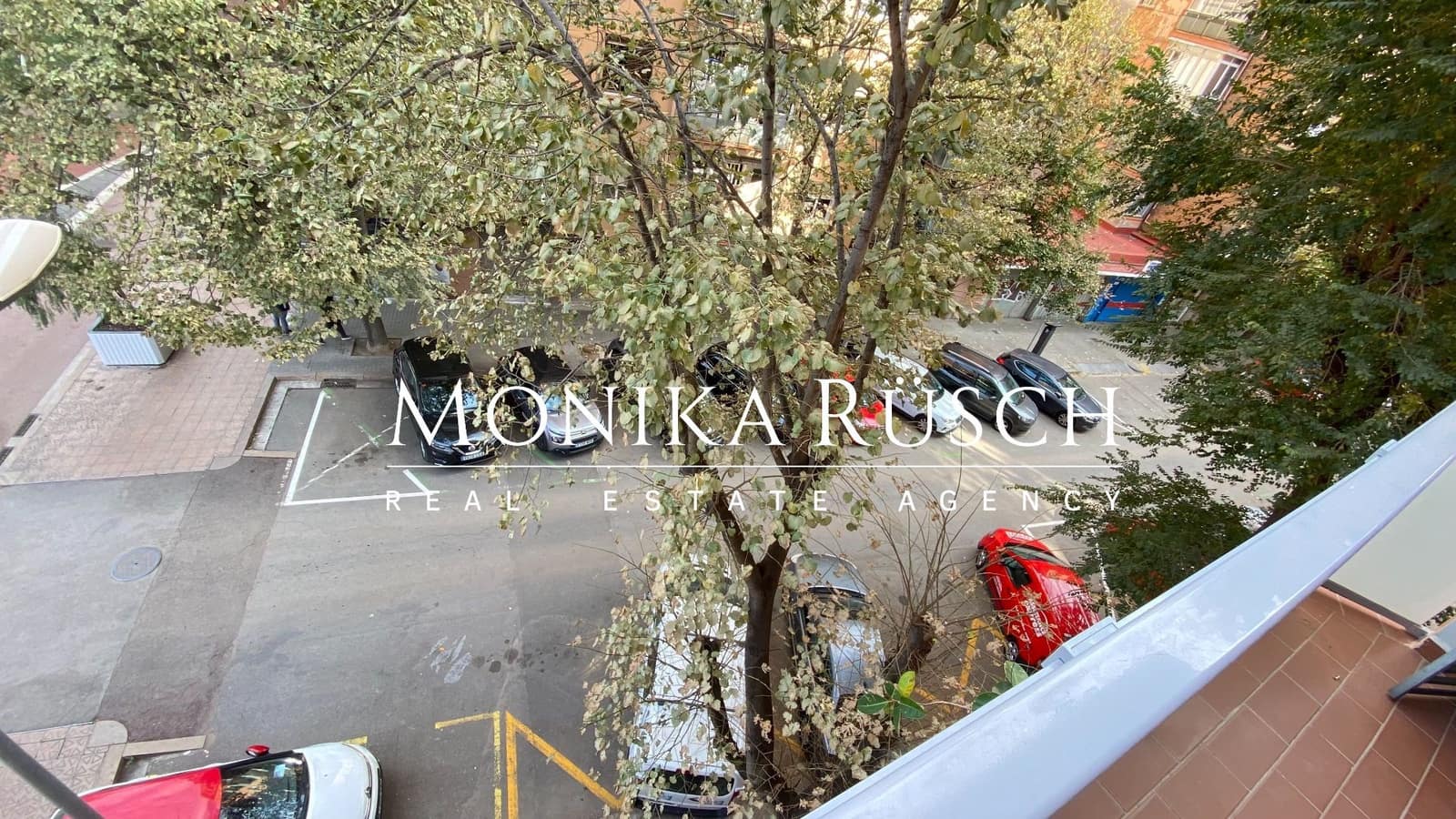 4 Zimmer Wohnung zu verkaufen in Barcelona Stadt - 370.000 € (Ref: 9439447)