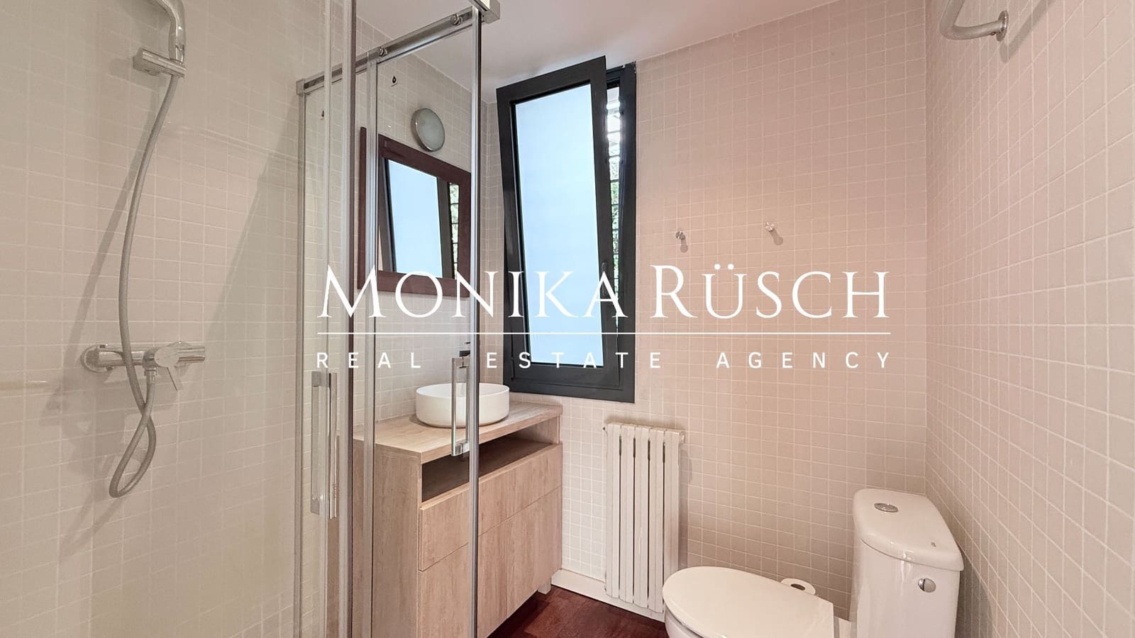 5 soveværelse Villa til leje i Barcelona by med garage - € 7.500 (Ref: 9448578)