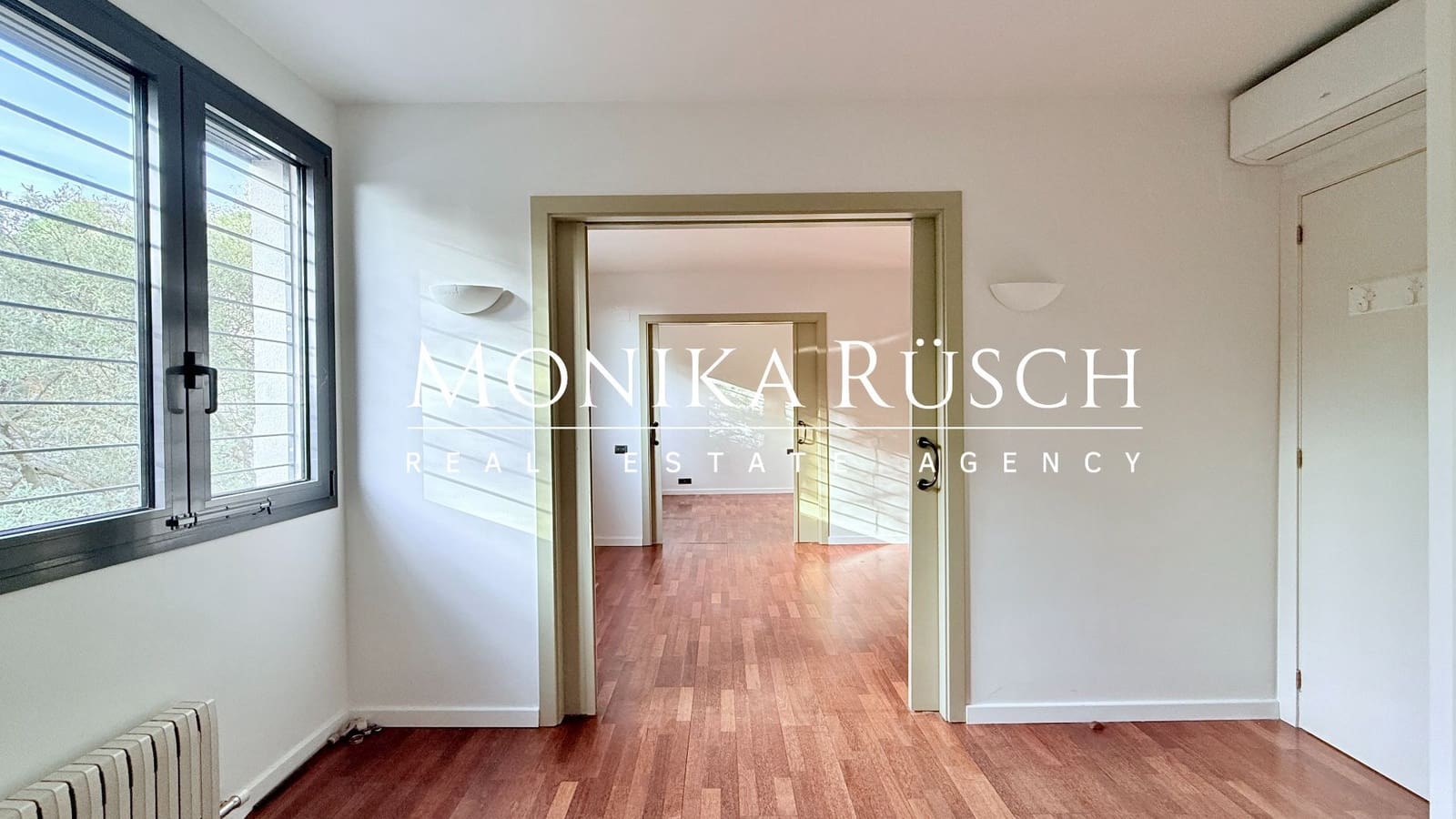 5 soveværelse Villa til leje i Barcelona by med garage - € 7.500 (Ref: 9448578)