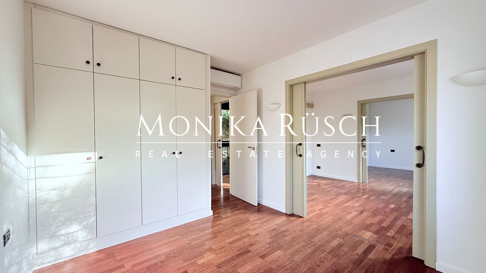 5 soveværelse Villa til leje i Barcelona by med garage - € 7.500 (Ref: 9448578)