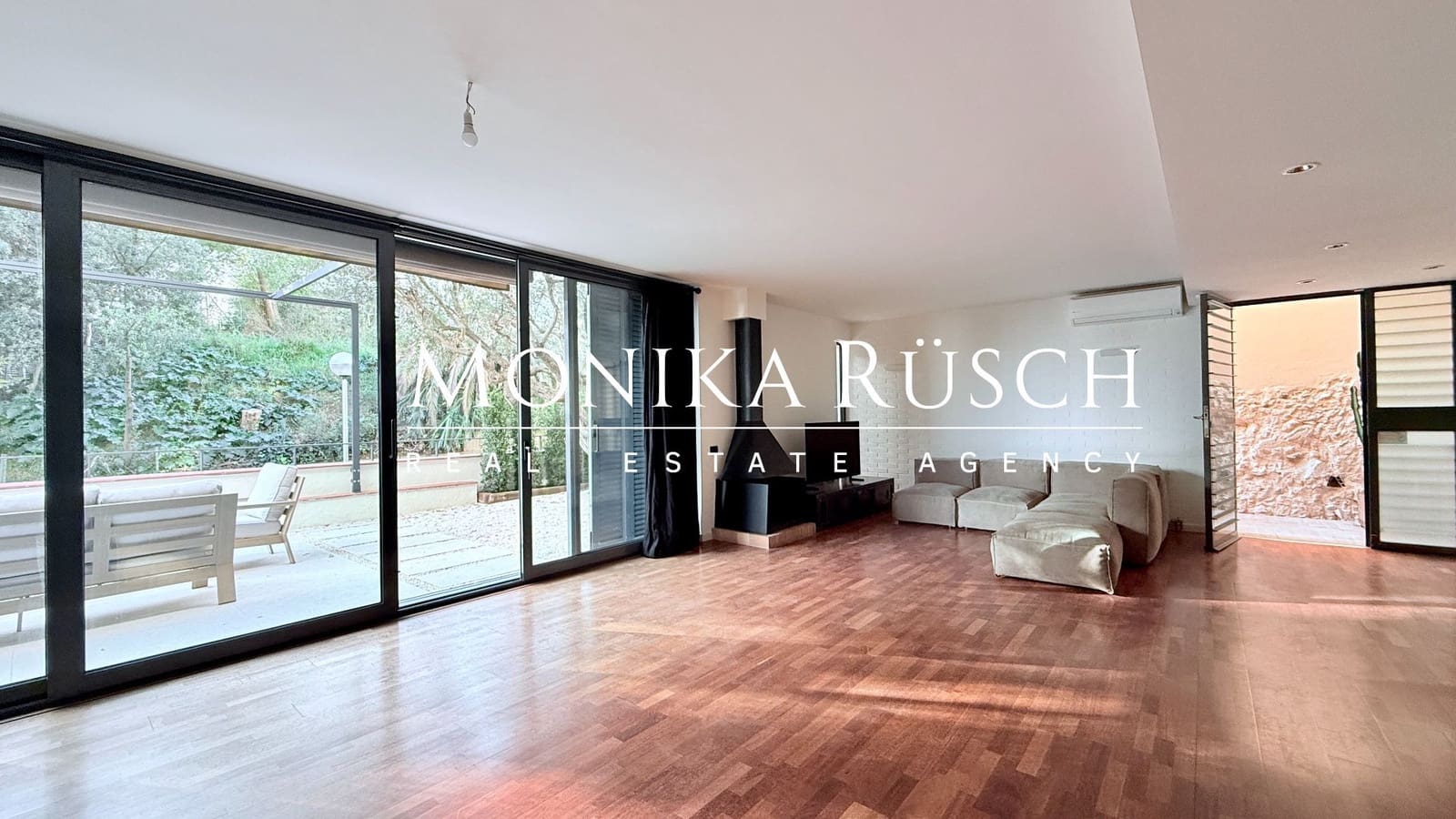 5 soveværelse Villa til leje i Barcelona by med garage - € 7.500 (Ref: 9448578)