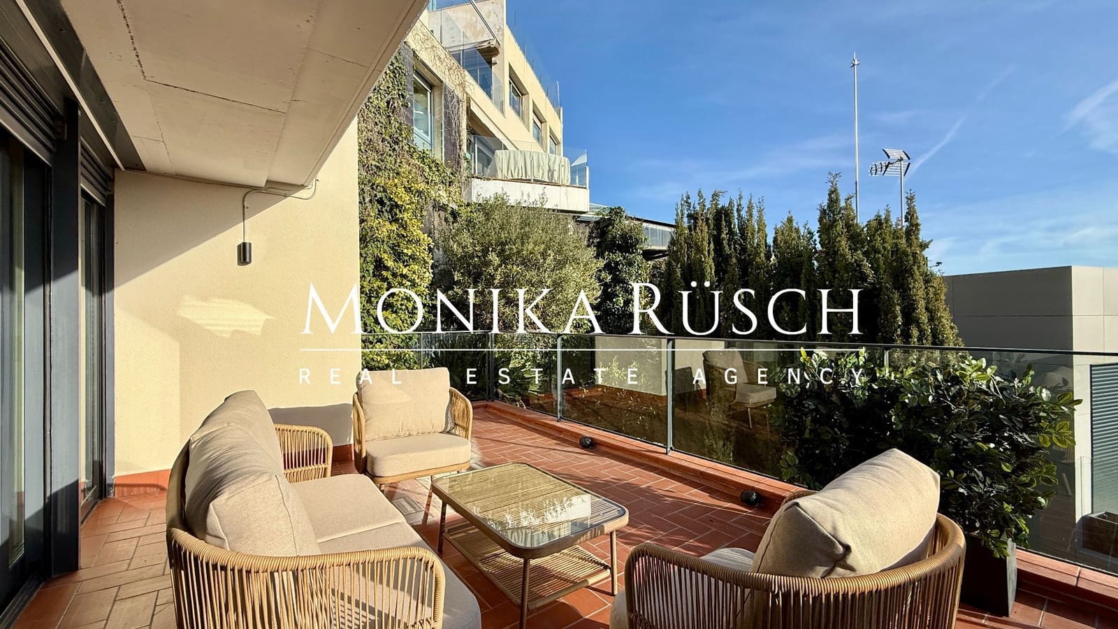 5 soveværelse Villa til leje i Barcelona by med garage - € 7.500 (Ref: 9448578)