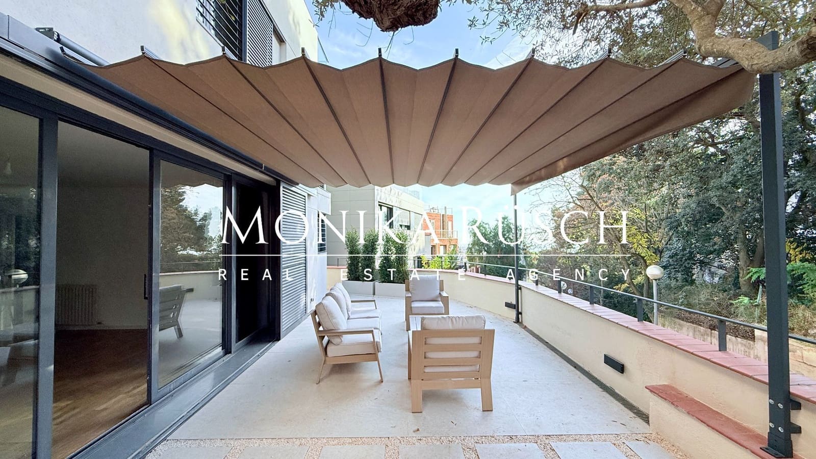 5 soveværelse Villa til leje i Barcelona by med garage - € 7.500 (Ref: 9448578)