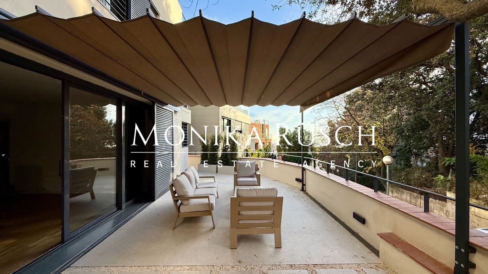 5 soveværelse Villa til leje i Barcelona by med garage - € 7.500 (Ref: 9448578)