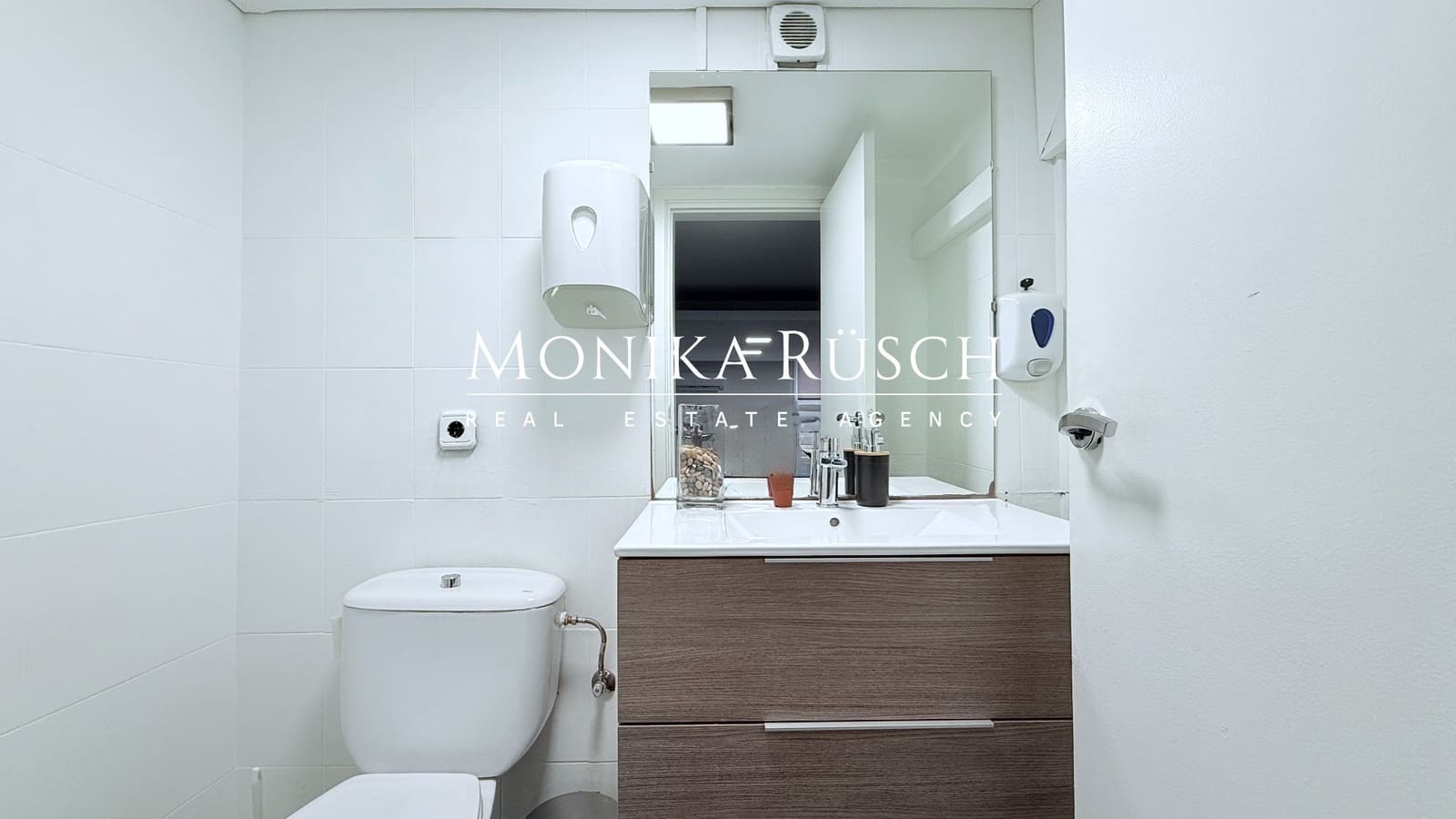 Escritório para venda em Barcelona cidade - 280 000 € (Ref: 9451506)