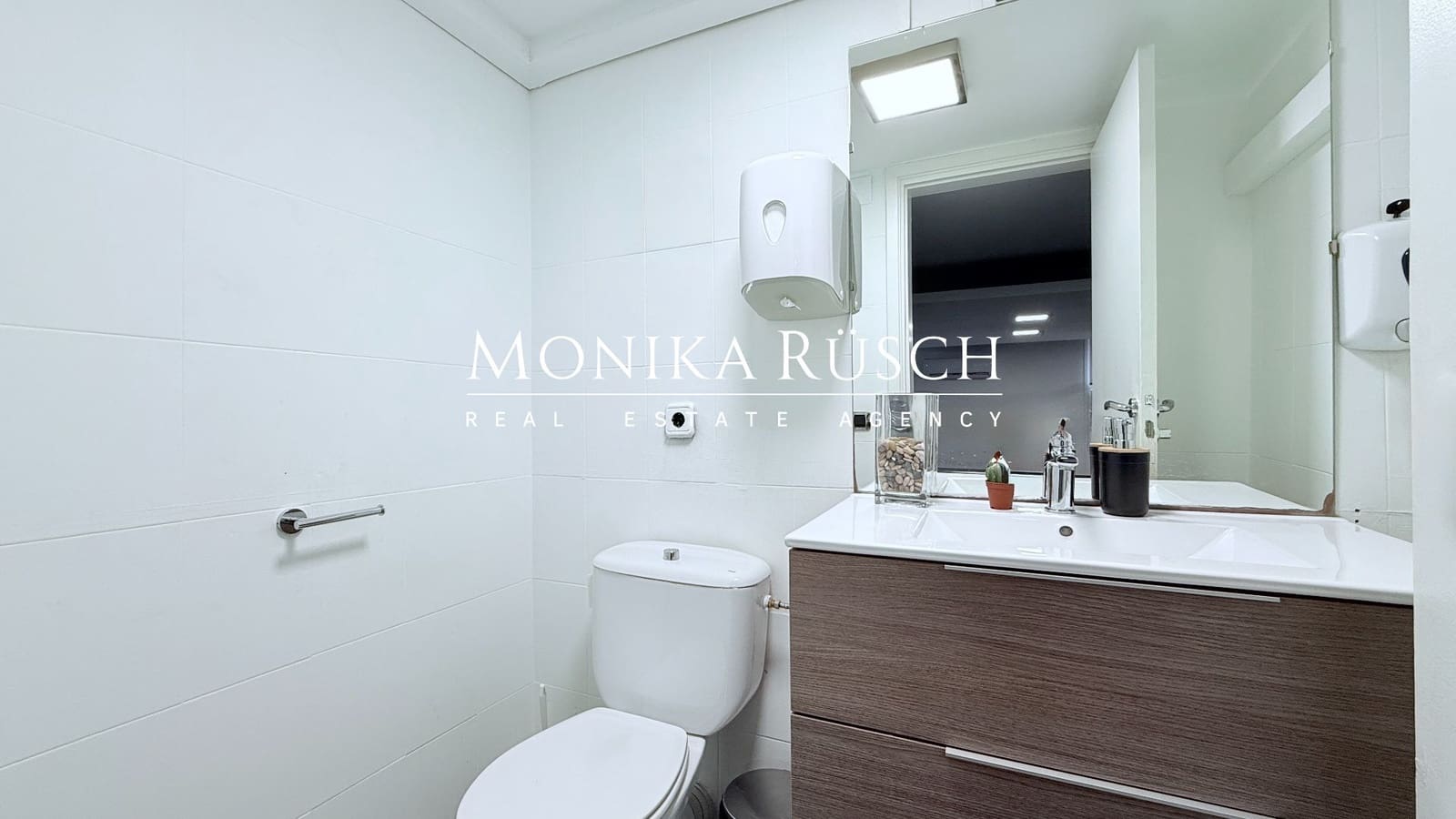 Escritório para venda em Barcelona cidade - 280 000 € (Ref: 9451506)