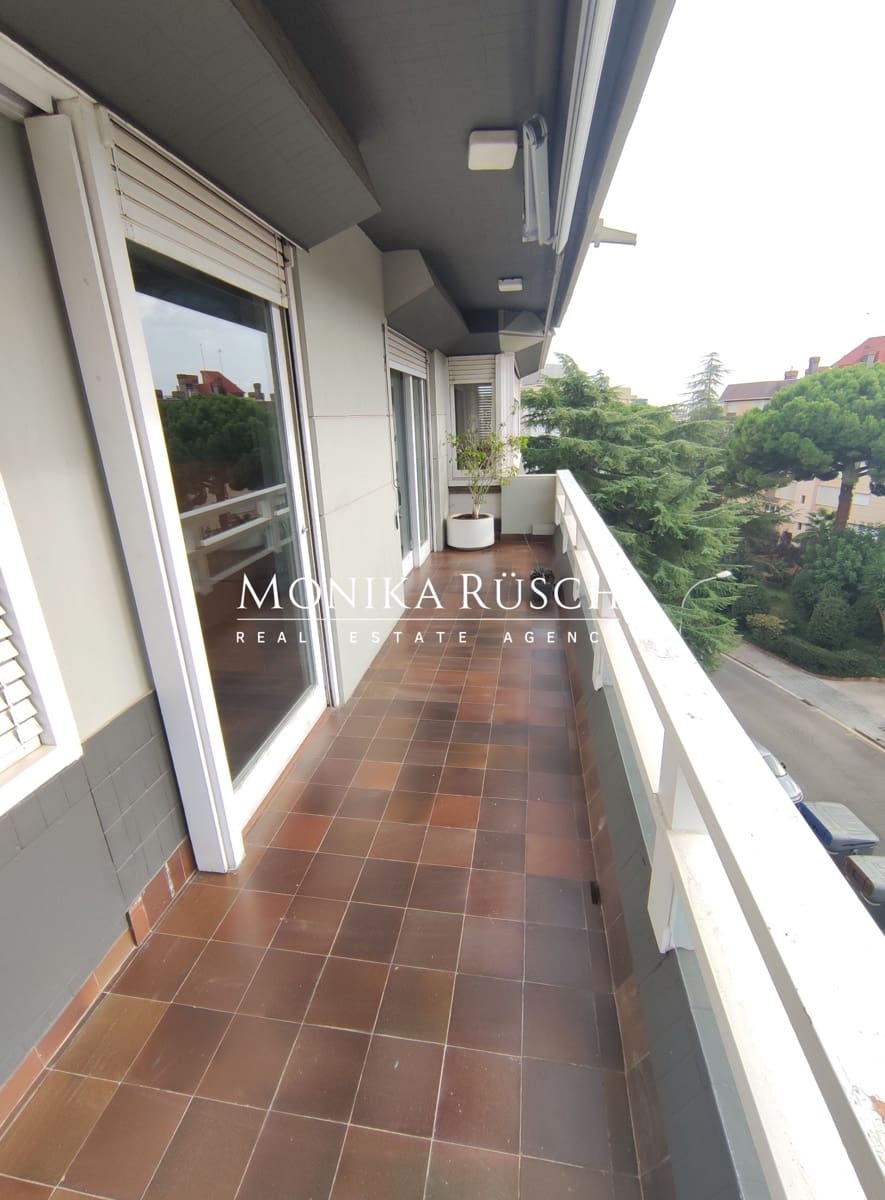 3 Zimmer Wohnung zu vermieten in Barcelona Stadt mit Pool Garage - 3.500 € (Ref: 9451507)