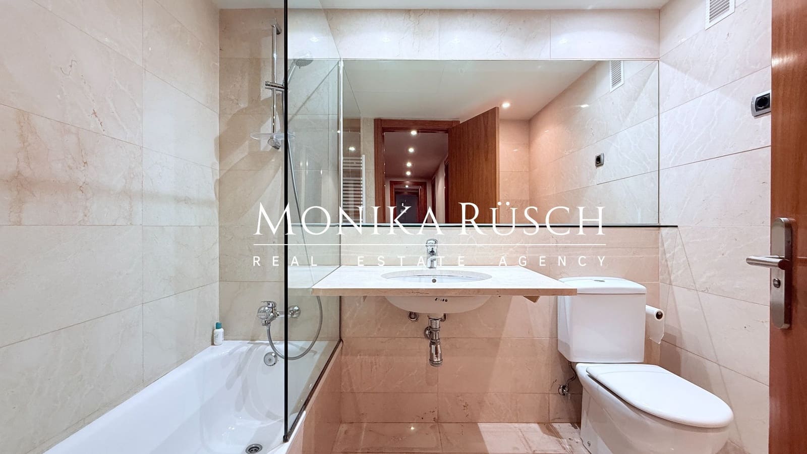 4 makuuhuone Asunto vuokrattavana paikassa Barcelona kaupunki mukana 
autotalli - 3 700 € (Ref: 9481766)